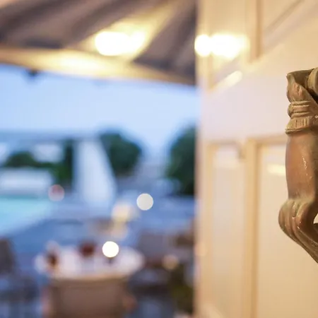 Manu Mykonos Next To The Quality Brand & Otel