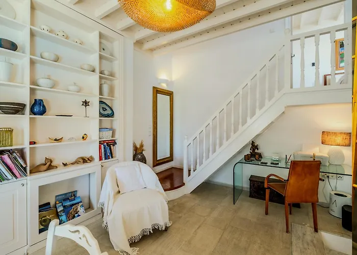 Manu Mykonos Next To The Quality Brand & Hotel Kalafatis