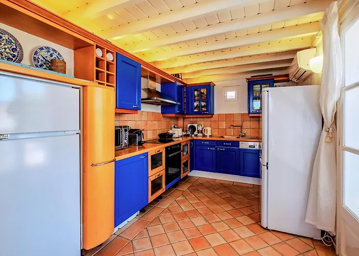 Manu Mykonos Next To The Quality Brand & מלון