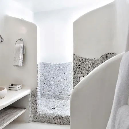 Manu Mykonos Next To The Quality Brand & * كالافاتيس