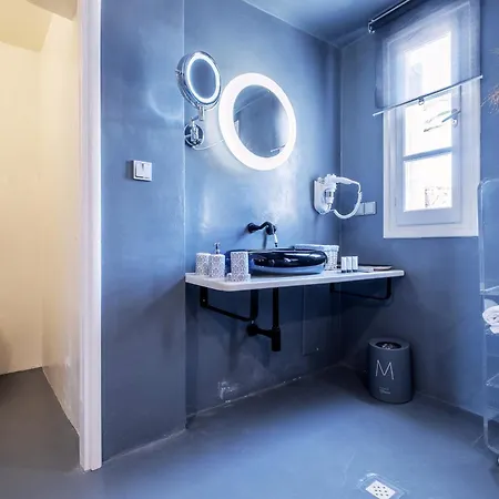 Manu Mykonos Next To The Quality Brand & 卡拉法蒂斯