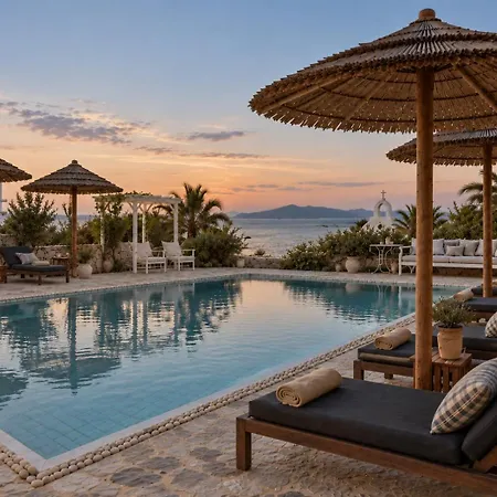 Manu Mykonos Next To The Quality Brand & Kalafatis