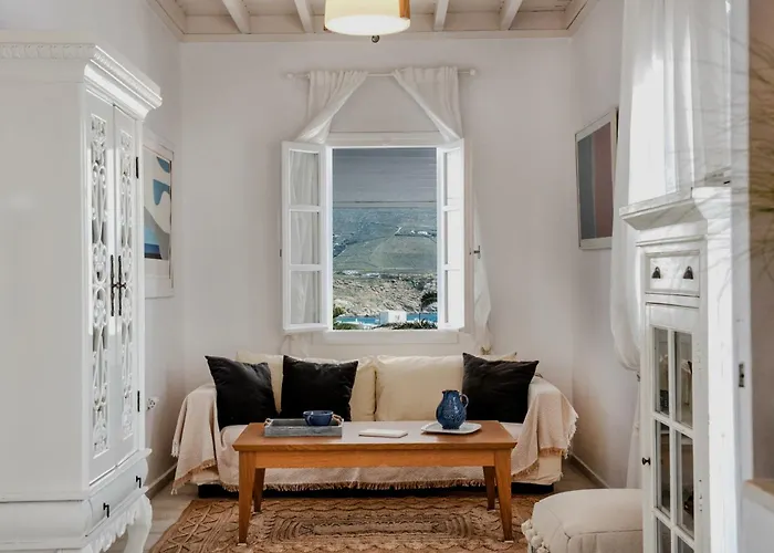 Manu Mykonos Next To The Quality Brand & Ξενοδοχείο Καλαφάτη